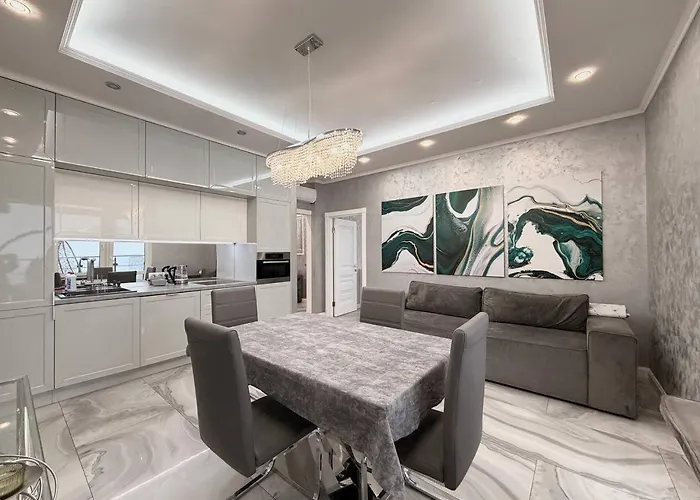 16 Kamanina 2-bedrooms 公寓 敖德萨