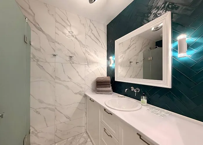 16 Kamanina 2-bedrooms Odessa